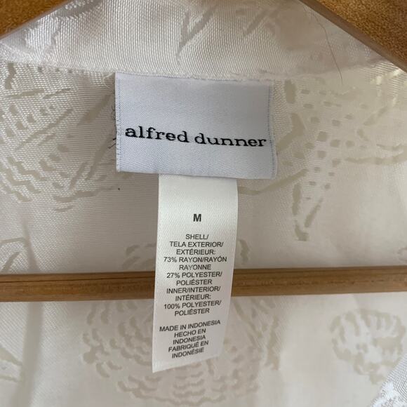 Alfred Dunner Sea Shell Beachy Print White Poplin Button Down Shirt Medium - Picture 4 of 7